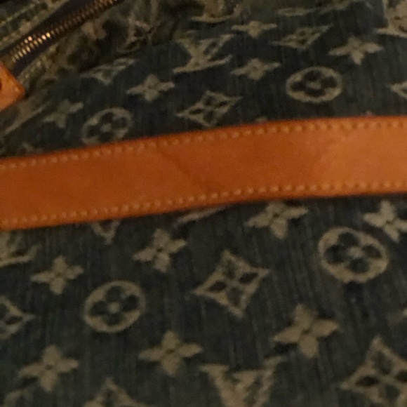 SOLD—DENIM Louis Vuitton shoulder bag - Picture 10 of 16